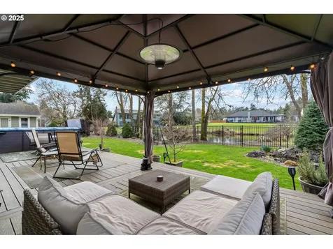 7306 NE Meadows Drive Vancouver WA 98662