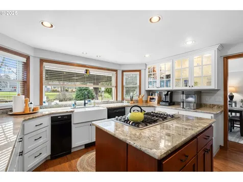 7306 NE Meadows Drive Vancouver WA 98662