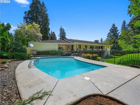 21949 NE Couch Street Gresham OR 97030