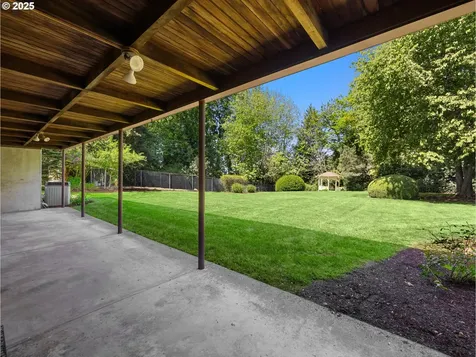21949 NE Couch Street Gresham OR 97030