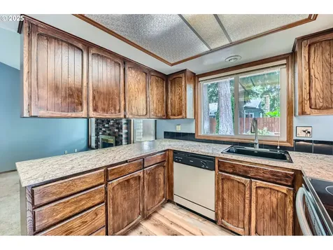 1713 SE 127th Avenue Vancouver WA 98683