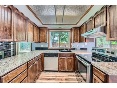 1713 SE 127th Avenue Vancouver WA 98683