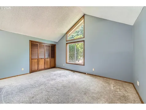 1713 SE 127th Avenue Vancouver WA 98683