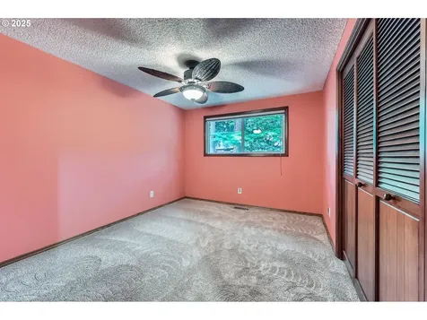 1713 SE 127th Avenue Vancouver WA 98683