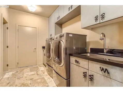 17907 SW Cicero Court Beaverton OR 97007