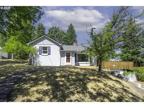 681 Liberty Street Ashland OR 97520
