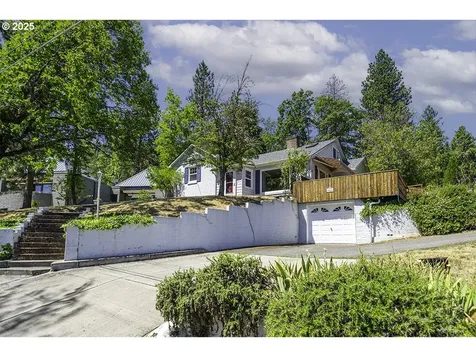 681 Liberty Street Ashland OR 97520