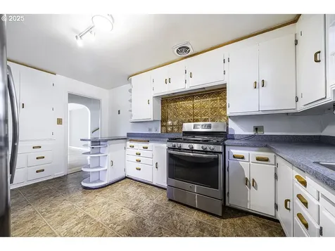 681 Liberty Street Ashland OR 97520