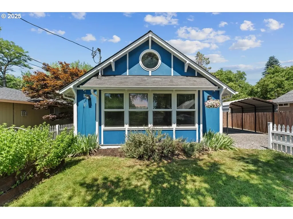 1527 SE 7th Avenue Camas WA 98607