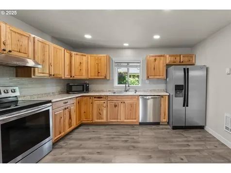 1527 SE 7th Avenue Camas WA 98607