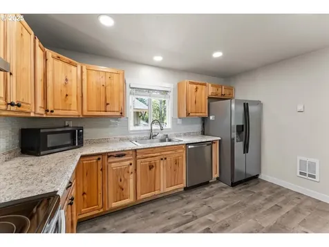 1527 SE 7th Avenue Camas WA 98607