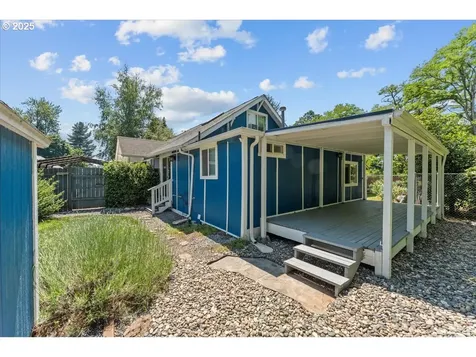 1527 SE 7th Avenue Camas WA 98607