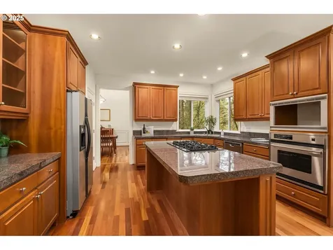 16555 SW Red Rock Court Beaverton OR 97007