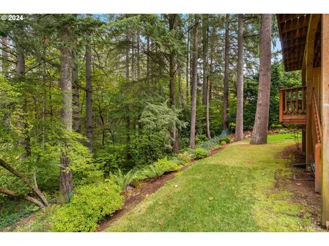 16555 SW Red Rock Court Beaverton OR 97007