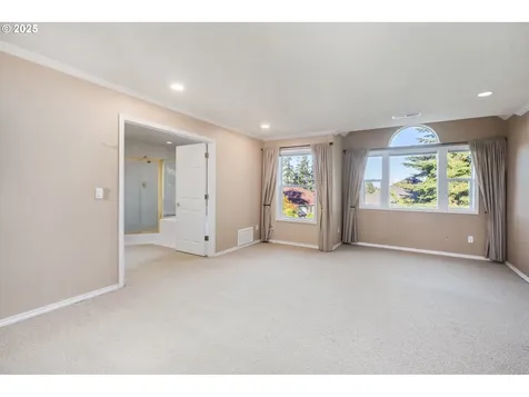 13610 SW Aerie Drive Portland OR 97223