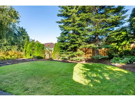 13610 SW Aerie Drive Portland OR 97223
