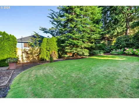 13610 SW Aerie Drive Portland OR 97223