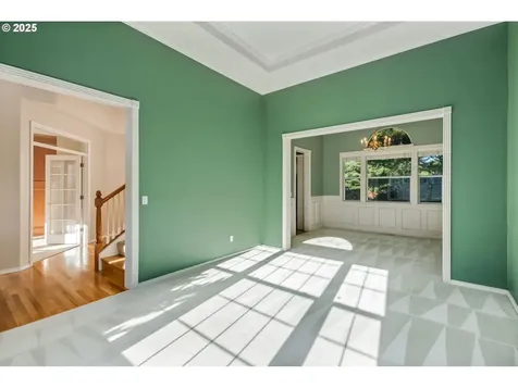 13610 SW Aerie Drive Portland OR 97223