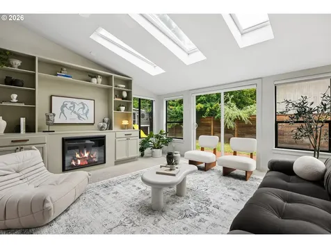 1611 NW Angeline Court Gresham OR 97030