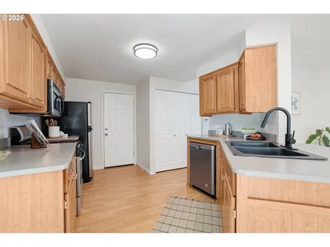 15755 SW 87th Avenue Portland OR 97224