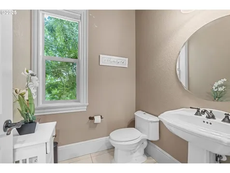 5104 NW 145th Street Vancouver WA 98685