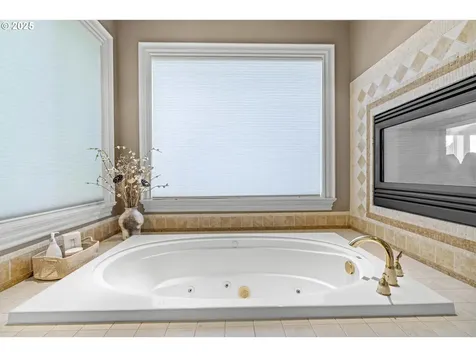 5104 NW 145th Street Vancouver WA 98685