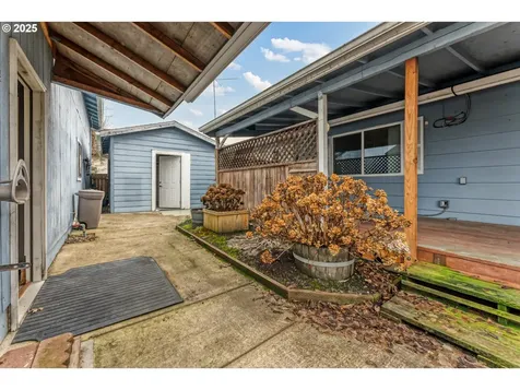 762 Stinson Street Independence OR 97351