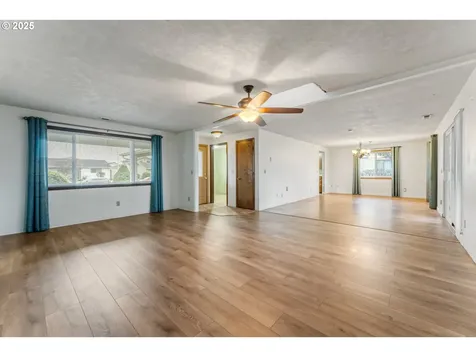 762 Stinson Street Independence OR 97351