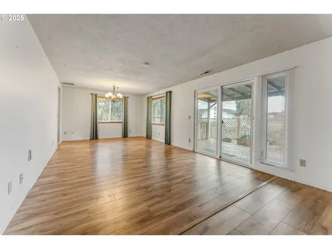 762 Stinson Street Independence OR 97351