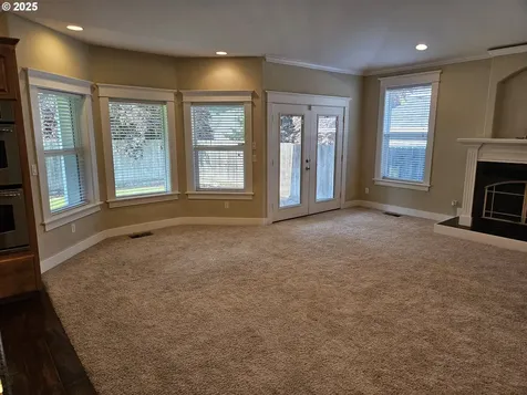 464 Oak Valley Loop Winchester OR 97495
