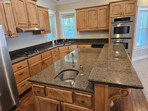 464 Oak Valley Loop Winchester OR 97495