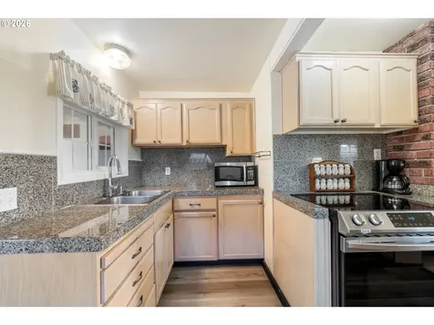 8080 S Minnehaha Street Rockaway Beach OR 97136