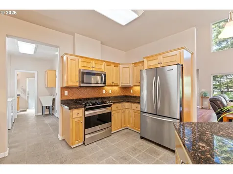 5220 SW Neal Avenue Waldport OR 97394