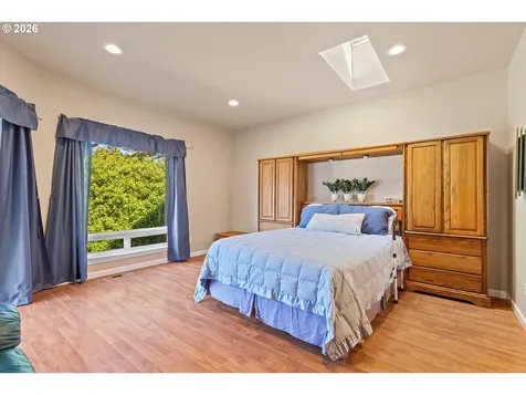 5220 SW Neal Avenue Waldport OR 97394