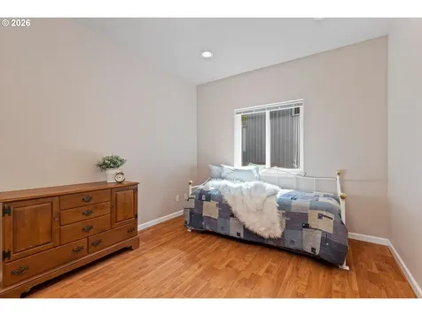 5220 SW Neal Avenue Waldport OR 97394