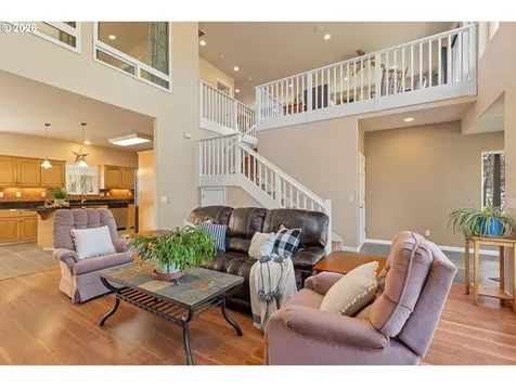 5220 SW Neal Avenue Waldport OR 97394
