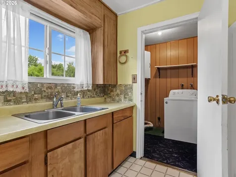 150 River Lane Gladstone OR 97027