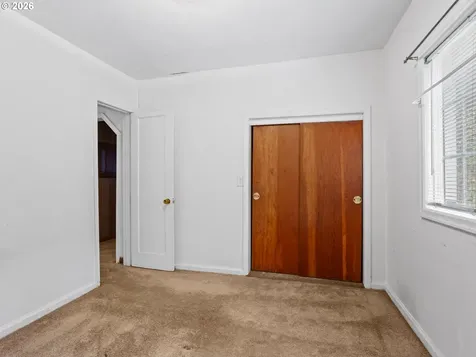 150 River Lane Gladstone OR 97027
