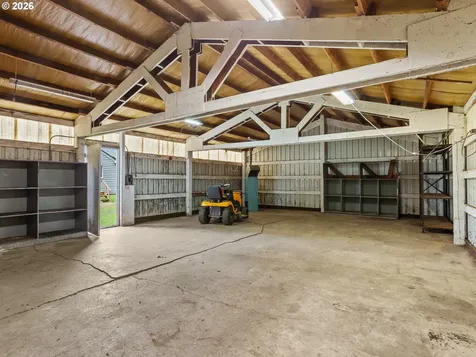 150 River Lane Gladstone OR 97027