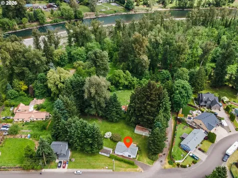 150 River Lane Gladstone OR 97027