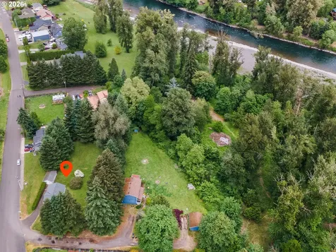 150 River Lane Gladstone OR 97027