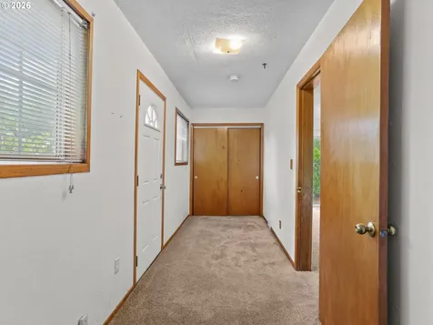 150 River Lane Gladstone OR 97027