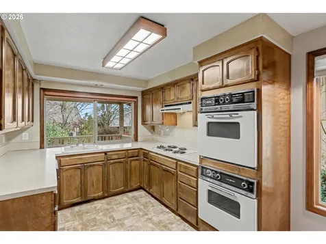 2025 Banyan Court NW Salem OR 97304