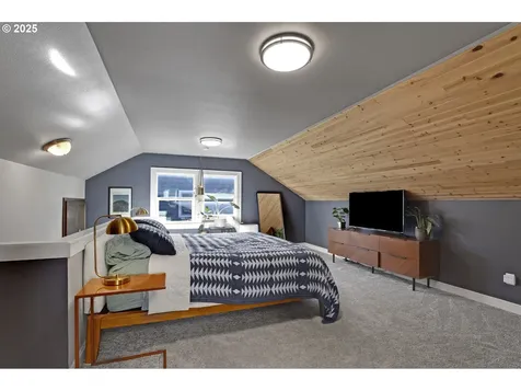 2645 N Halleck Street Portland OR 97217