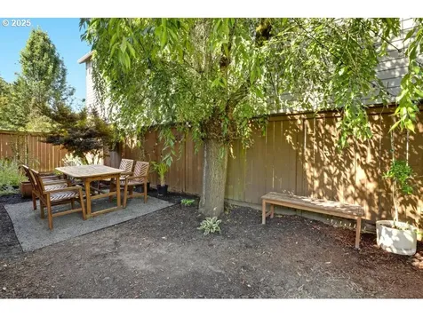 2645 N Halleck Street Portland OR 97217