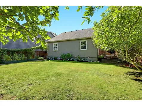 2645 N Halleck Street Portland OR 97217