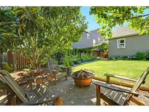 2645 N Halleck Street Portland OR 97217