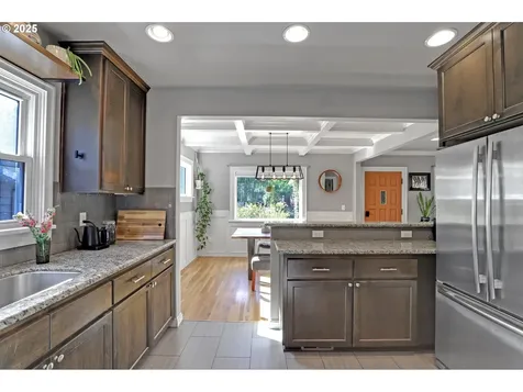 2645 N Halleck Street Portland OR 97217