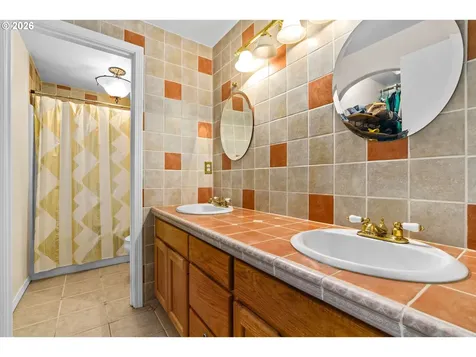 2503 Mangan Street Eugene OR 97402