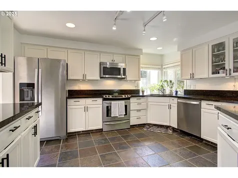 18506 SE 35th Street Vancouver WA 98683